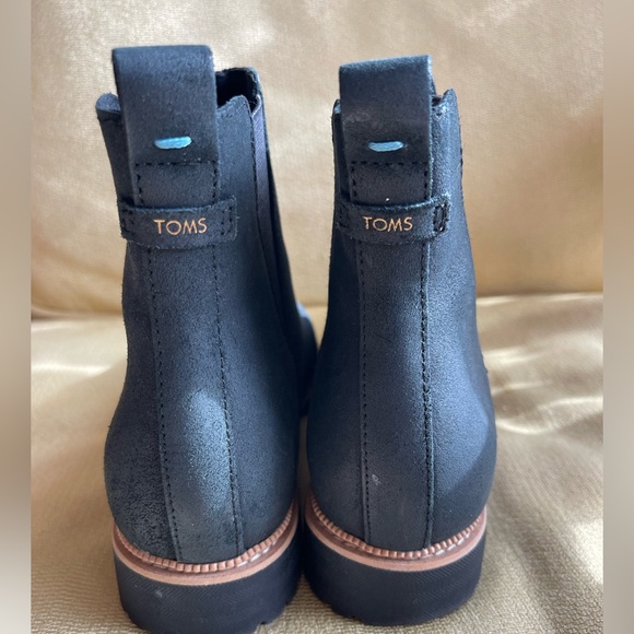 Toms Shoes - NWOT TOMS Cleo Boots 7.5 black